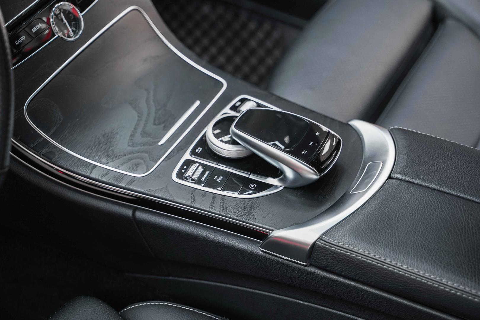Mercedes-Benz C-Класс 2017, синий, ДЦ Орехово