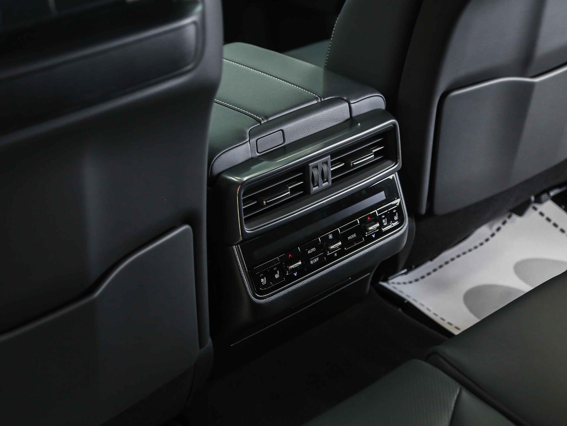 Lexus LX 2026, черный, ДЦ Орехово