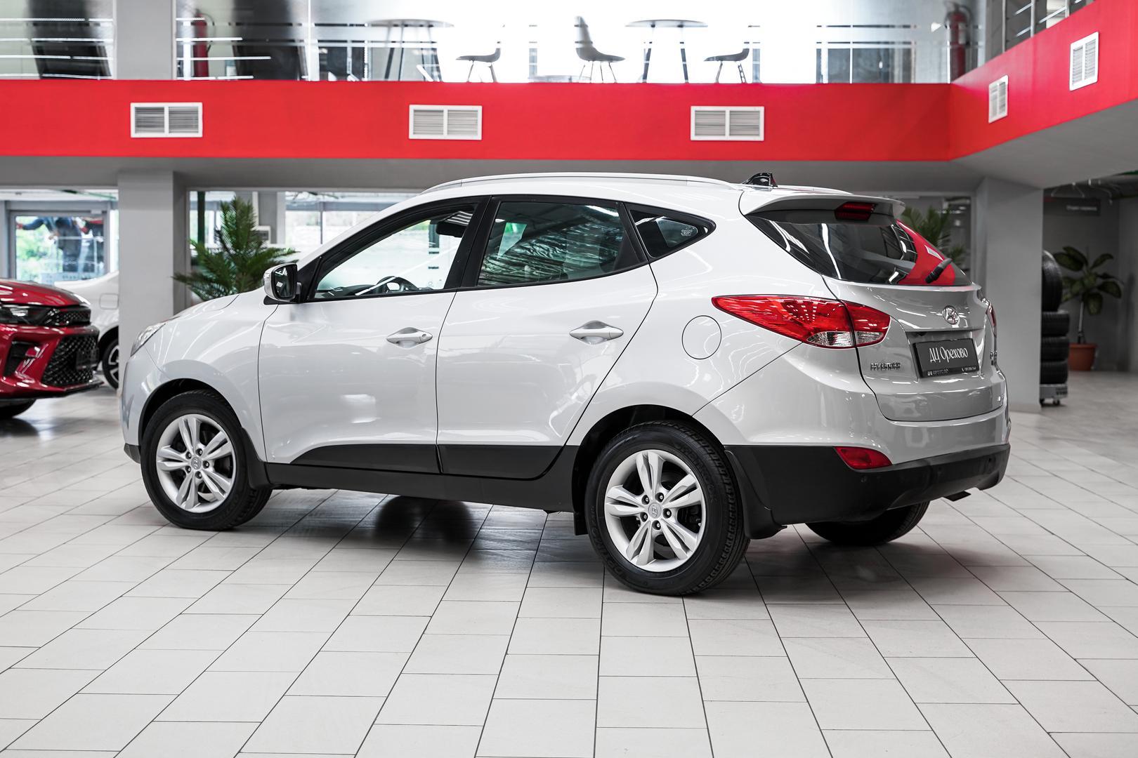 Hyundai ix35 2012, серебряный, ДЦ Орехово