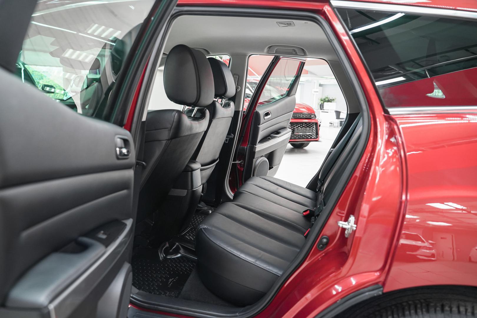 Mazda CX-7 2010, красный, ДЦ Орехово