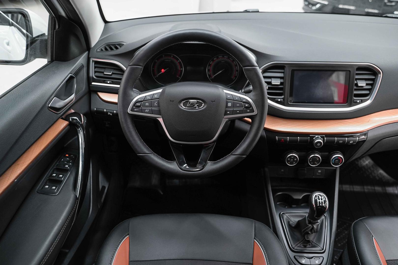 LADA (ВАЗ) Vesta 2023, белый, ДЦ Орехово