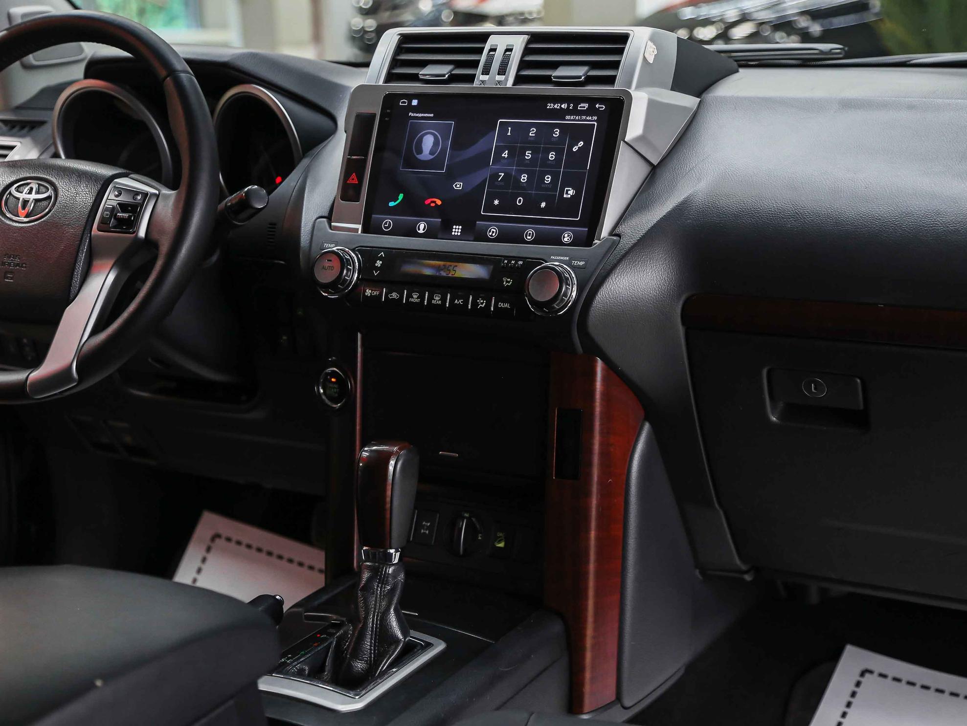 Toyota Land Cruiser Prado 2014, серый, ДЦ Орехово