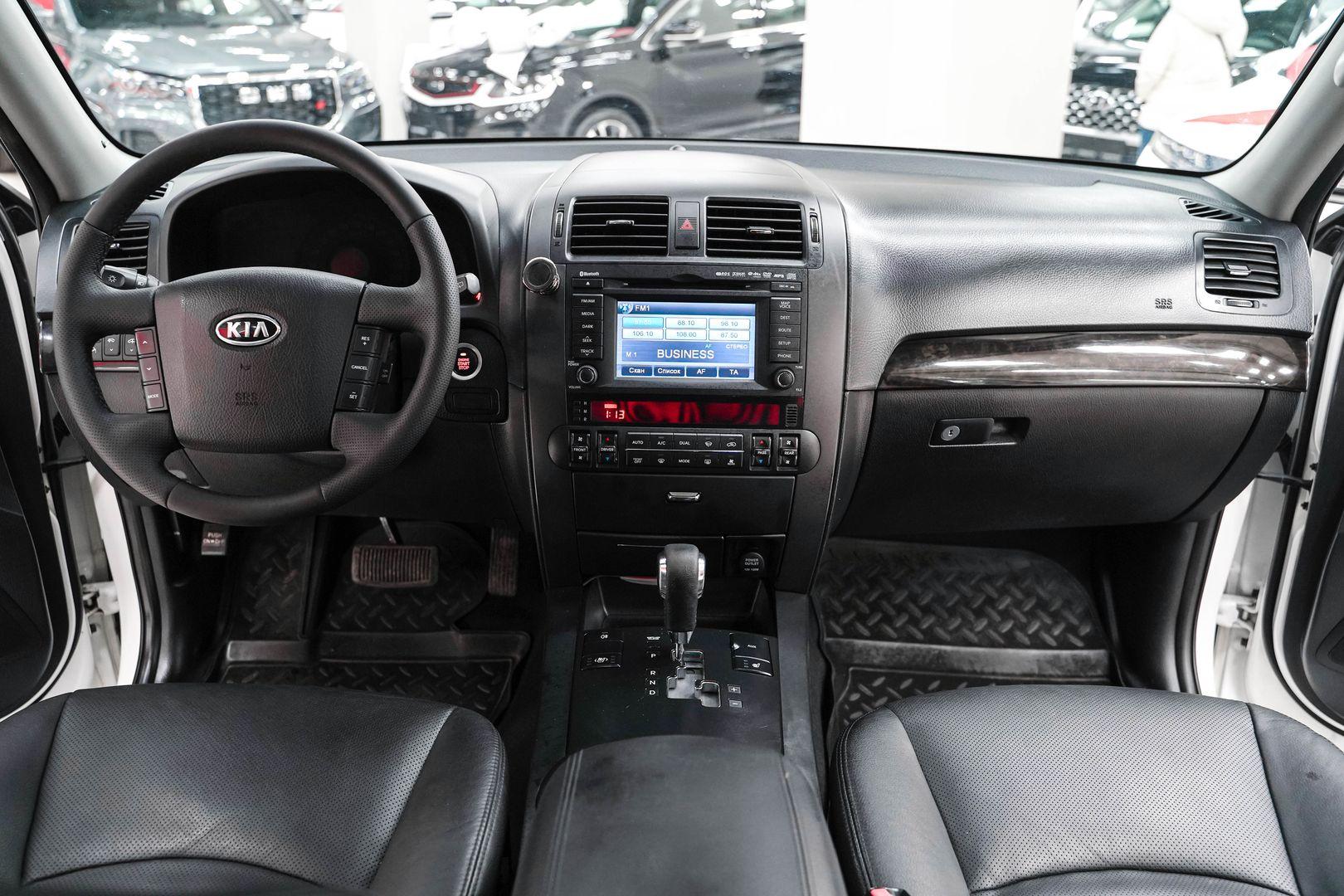 Kia Mohave 2011, белый, ДЦ Орехово