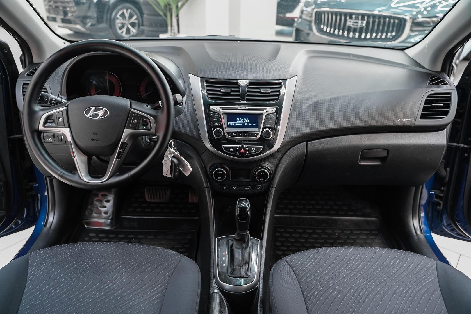 Hyundai Solaris 2016, синий, ДЦ Орехово
