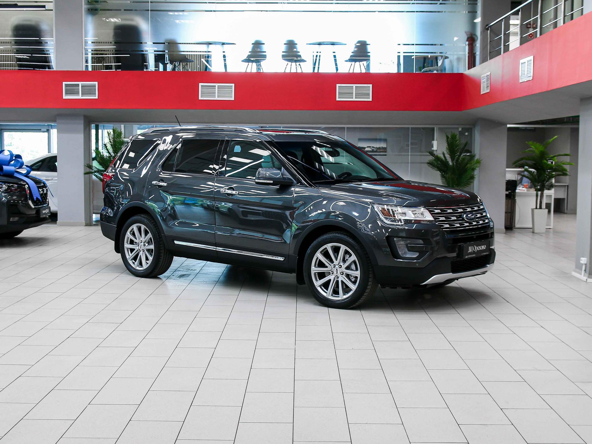 Ford Explorer 2017, серый, ДЦ Орехово