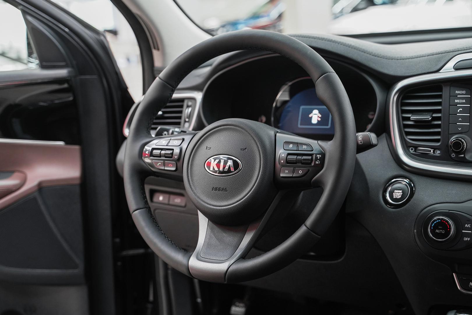 Kia Sorento 2017, серый, ДЦ Орехово