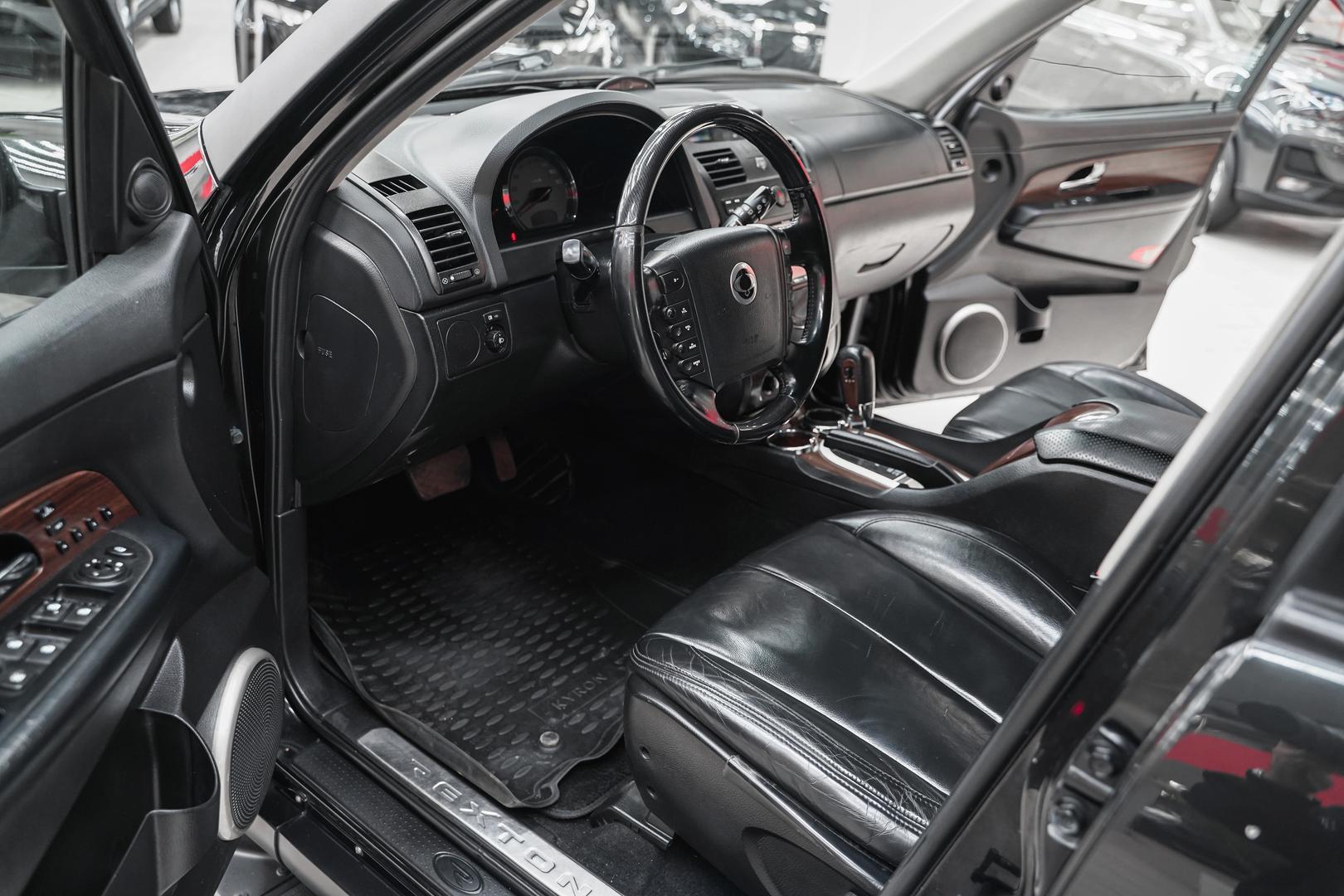 SsangYong Rexton 2007, черный, ДЦ Орехово