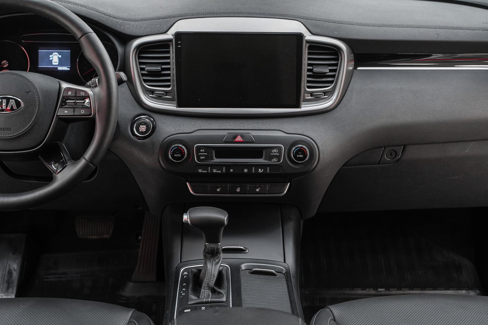 Kia Sorento 2018, белый, ДЦ Орехово