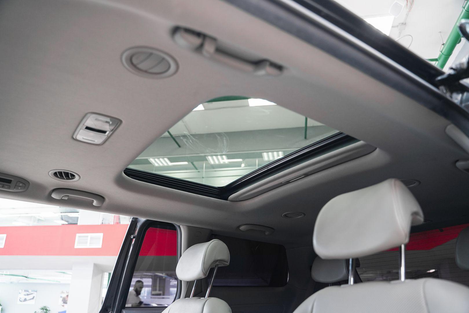 Kia Carnival 2016, серый, ДЦ Орехово
