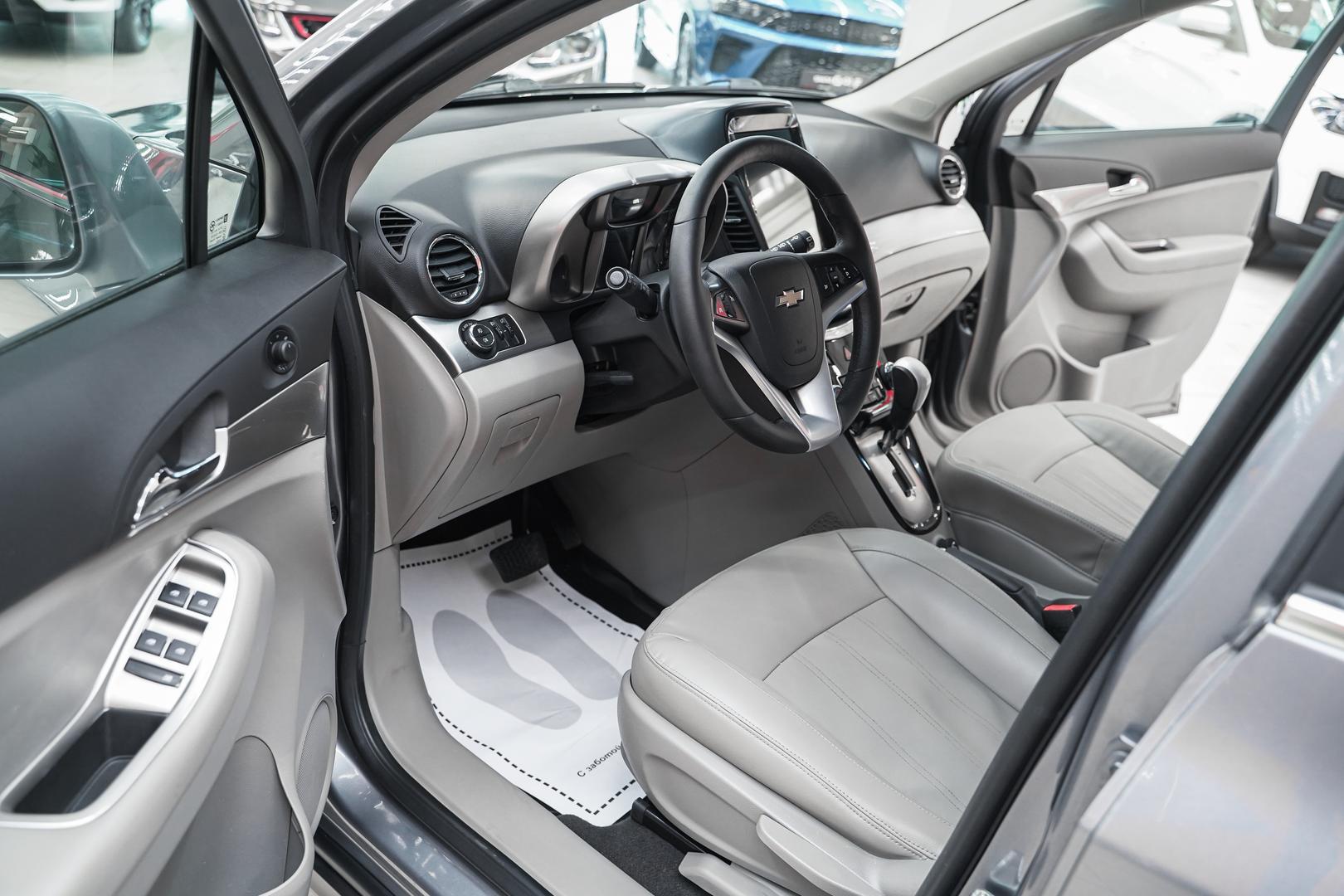 Chevrolet Orlando 2013, серый, ДЦ Орехово