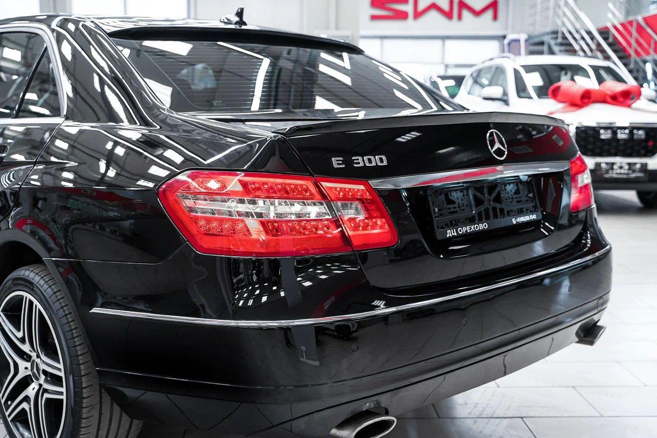 Mercedes-Benz E-Класс 2011, черный, ДЦ Орехово