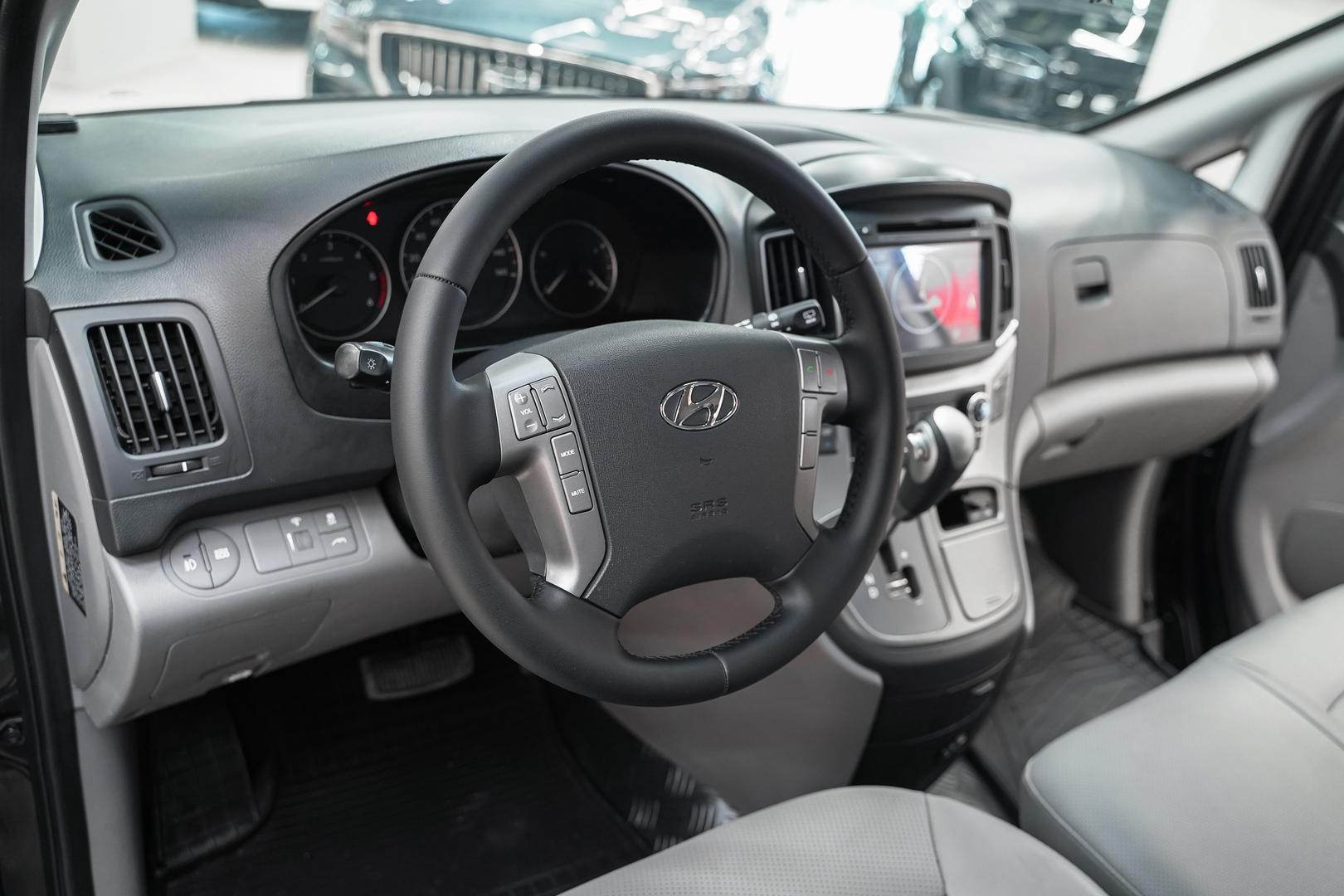 Hyundai Grand Starex 2017, черный, ДЦ Орехово