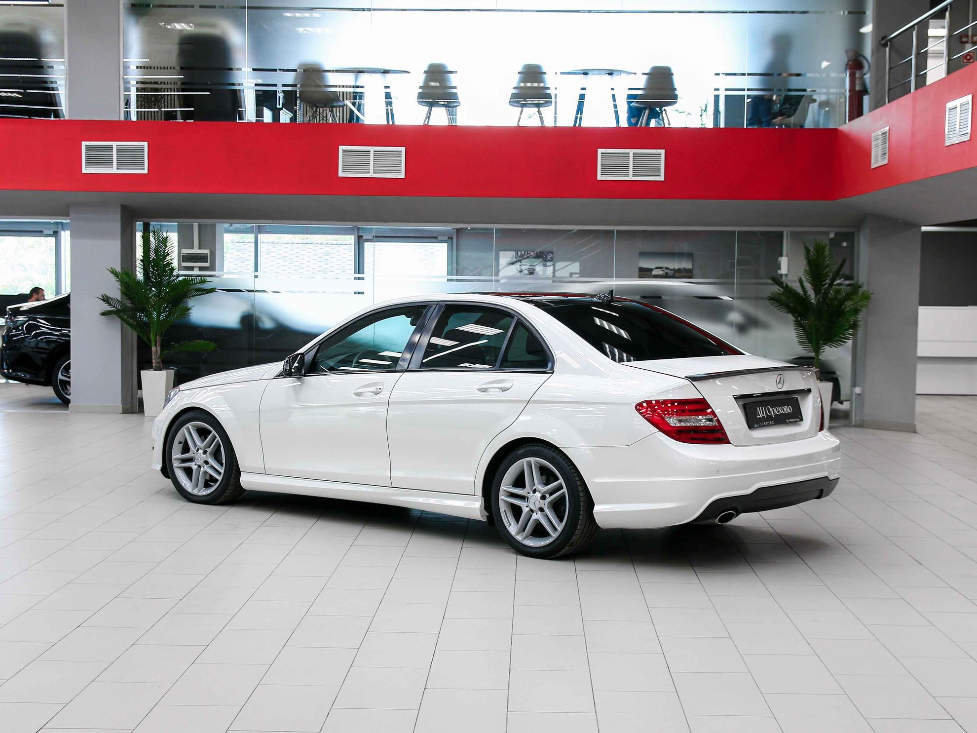 Mercedes-Benz C-Класс 2012, белый, ДЦ Орехово