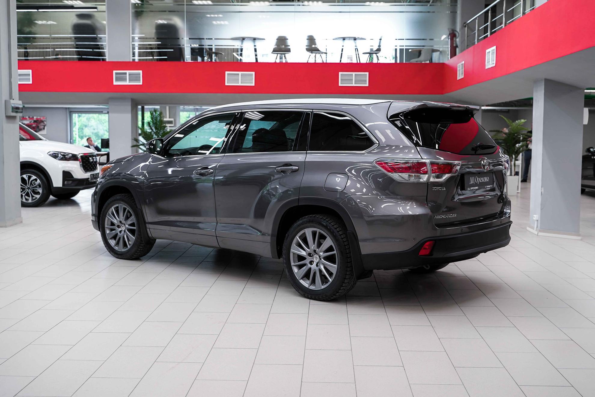 Toyota Highlander 2014, серый, ДЦ Орехово