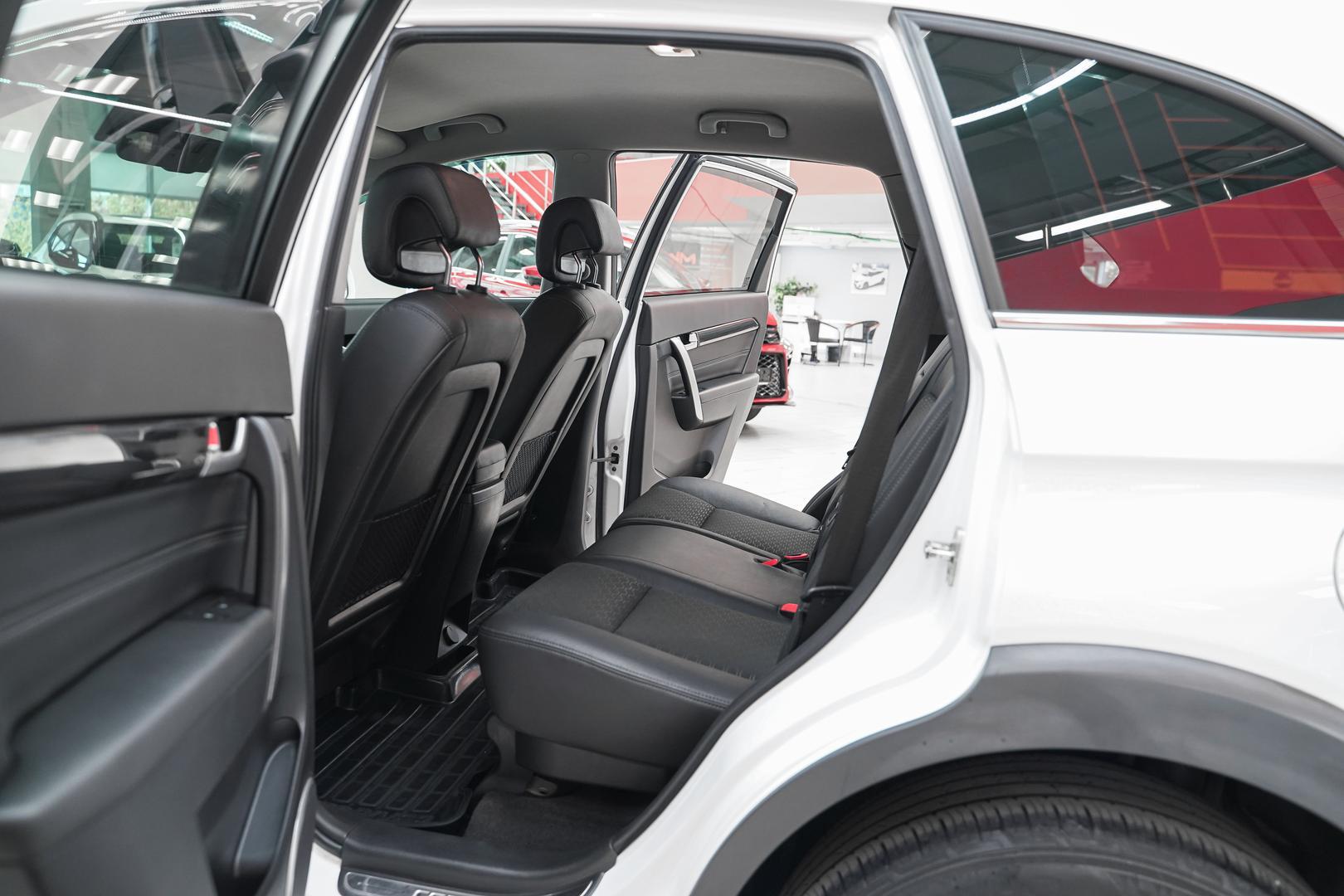 Chevrolet Captiva 2015, белый, ДЦ Орехово