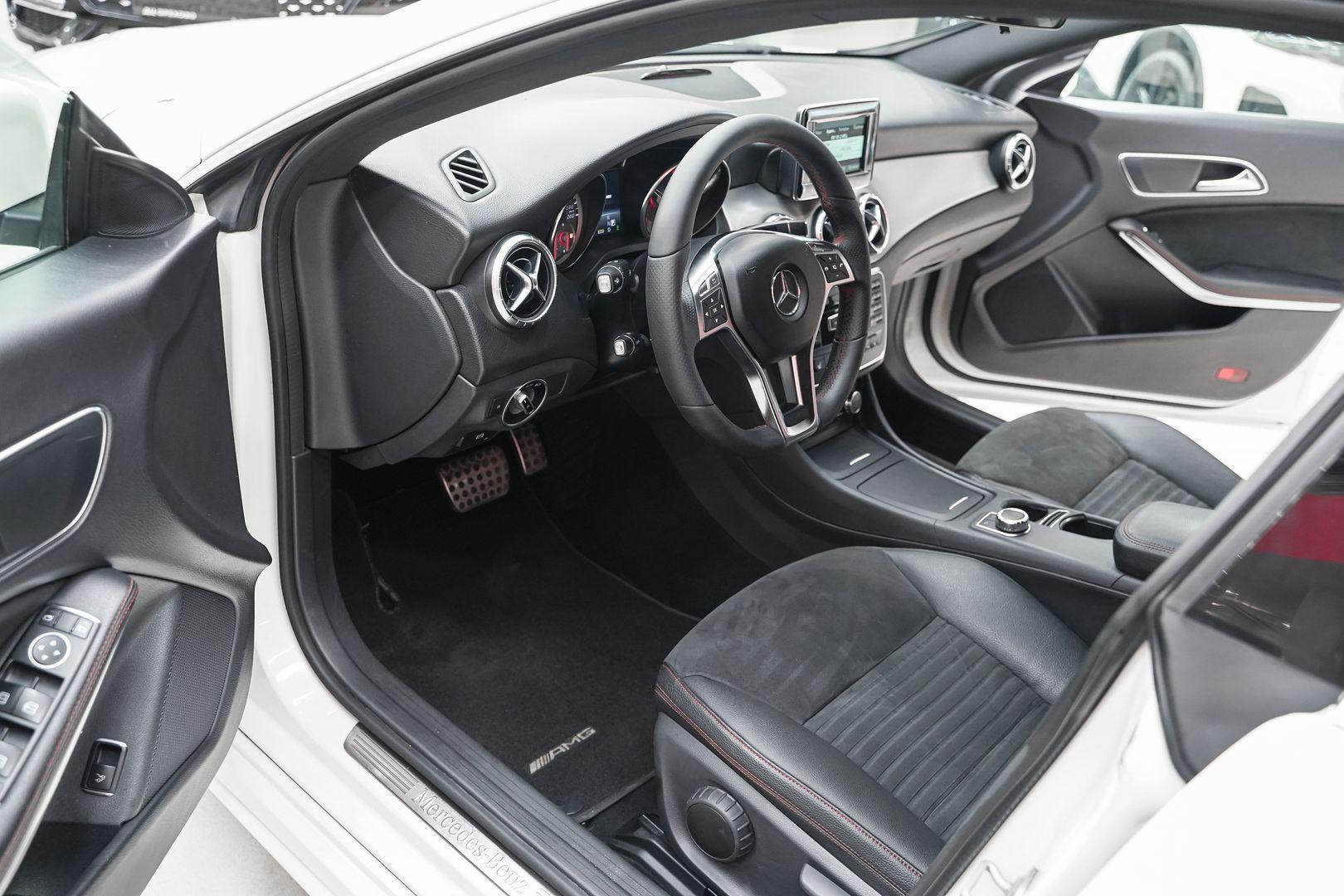 Mercedes-Benz CLA 2014, белый, ДЦ Орехово
