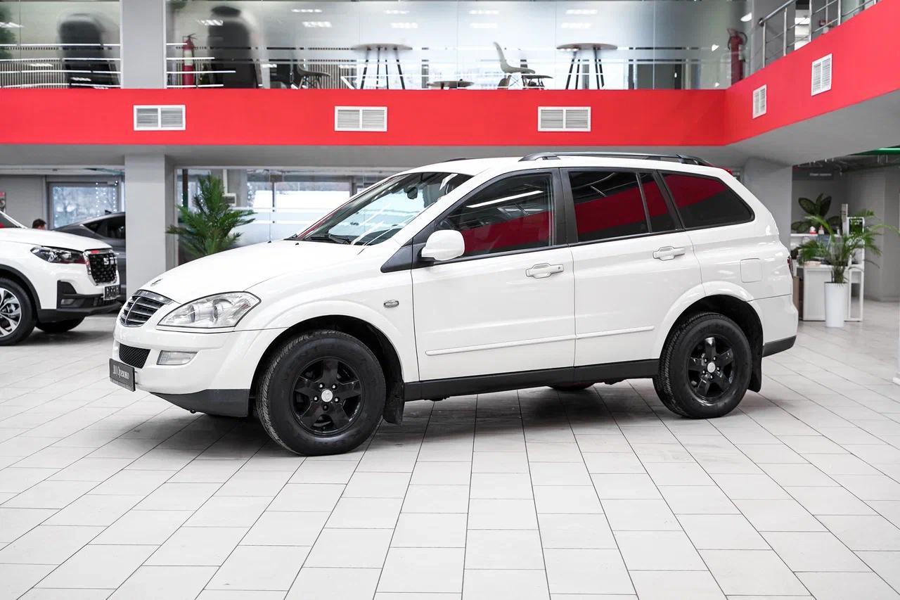 SsangYong Kyron 2011, белый, ДЦ Орехово