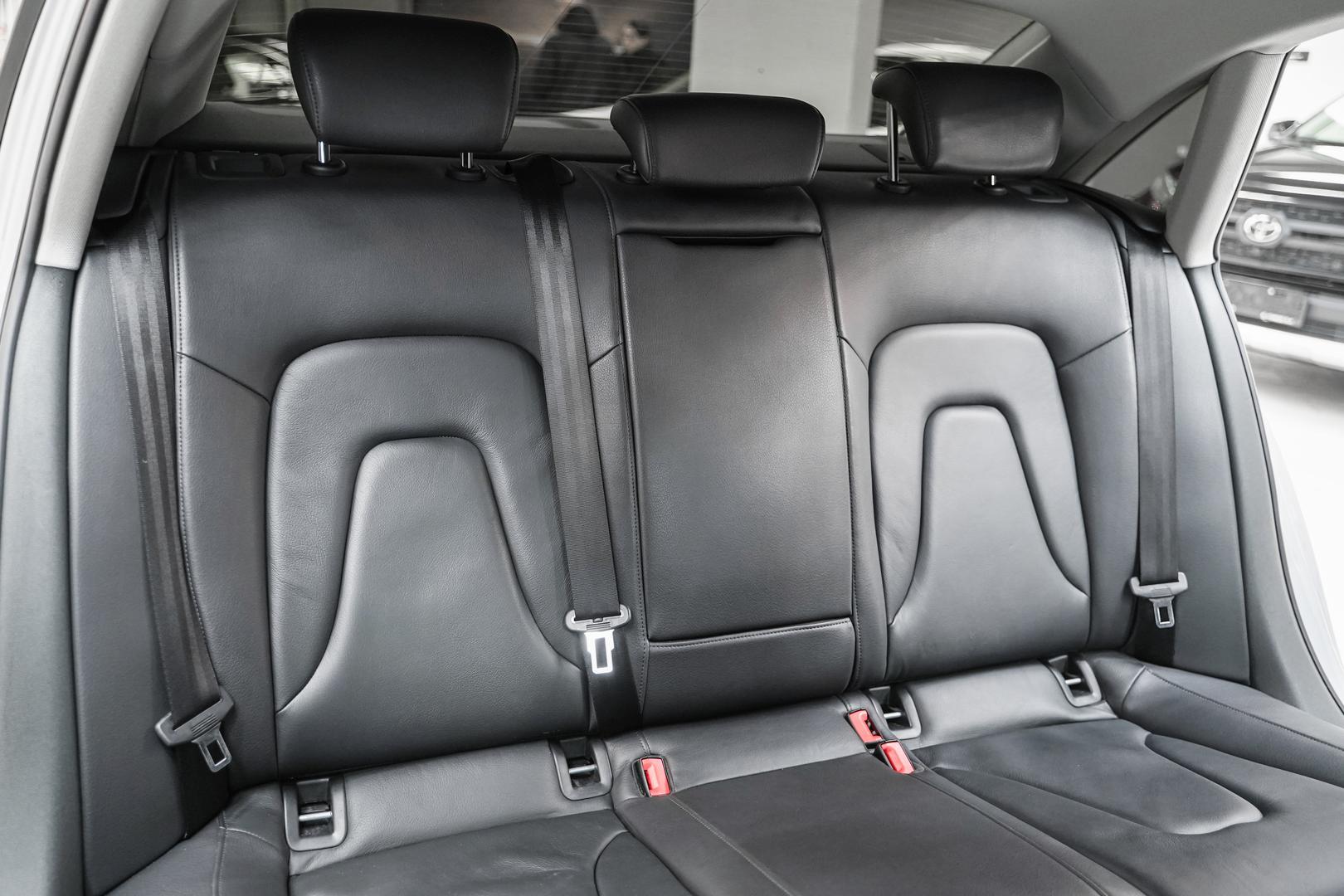 Audi A4 2014, серебряный, ДЦ Орехово