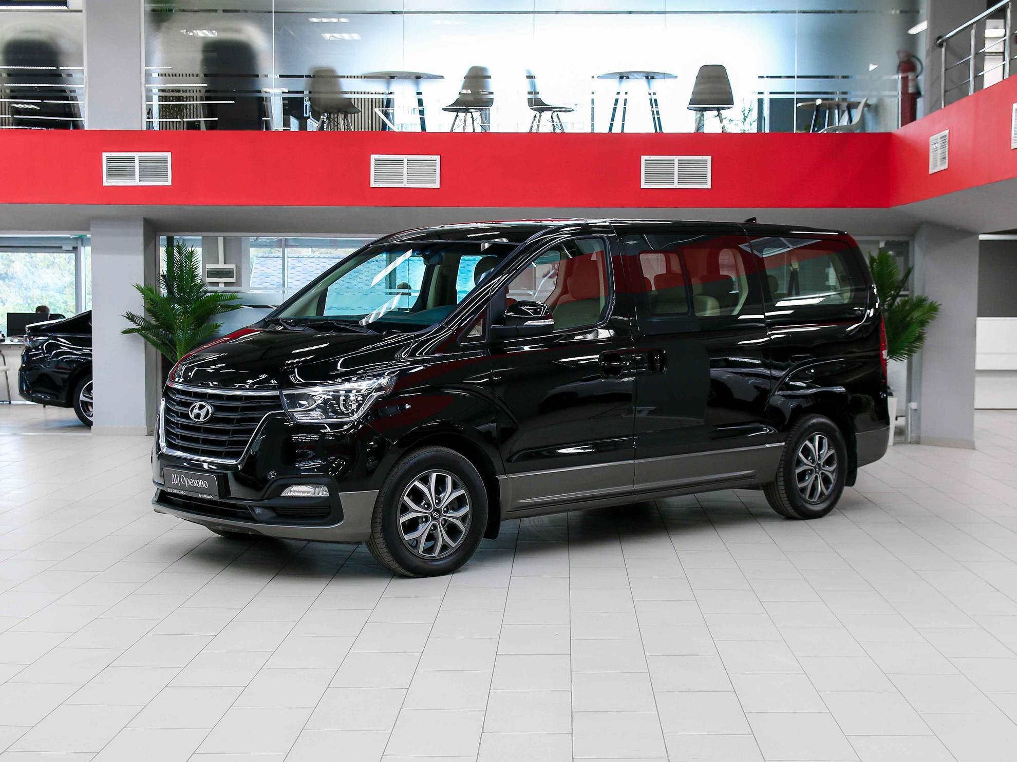 Hyundai H-1 2019, черный, ДЦ Орехово