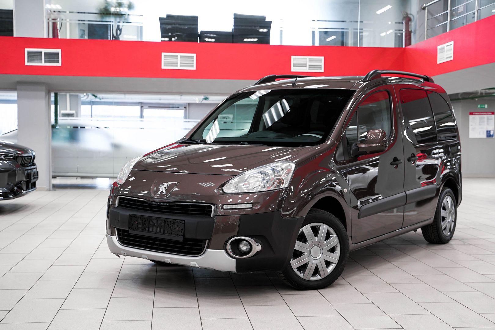 Peugeot Partner 2013, коричневый, ДЦ Орехово