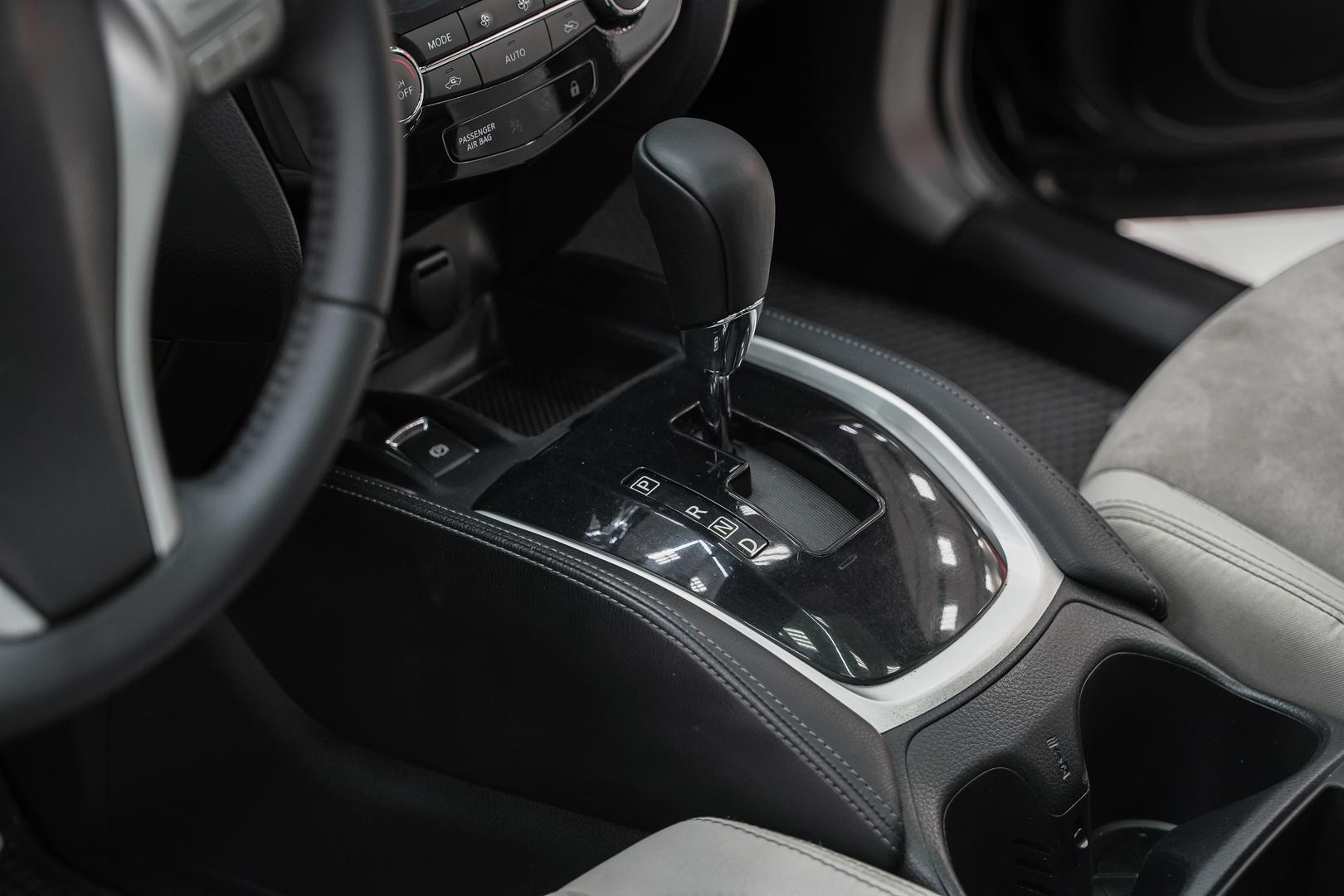 Nissan Qashqai 2016, черный, ДЦ Орехово