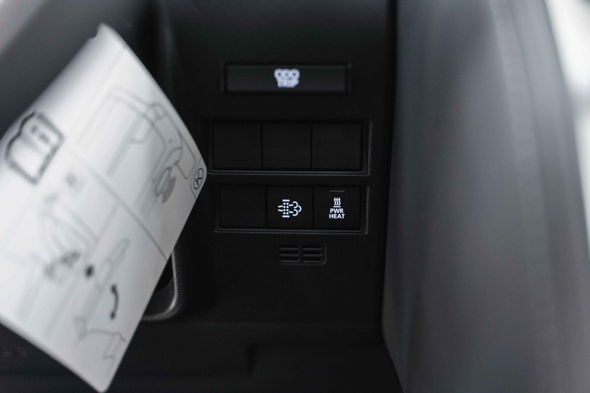 Toyota Land Cruiser 2026, черный, ДЦ Орехово