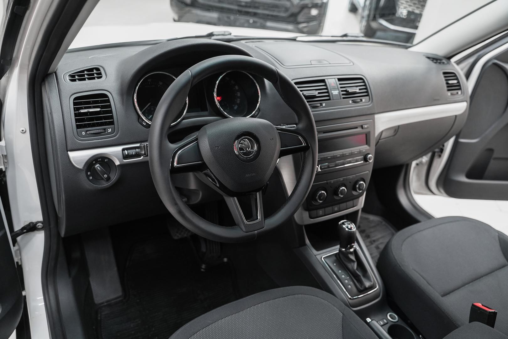 Skoda Yeti 2013, белый, ДЦ Орехово