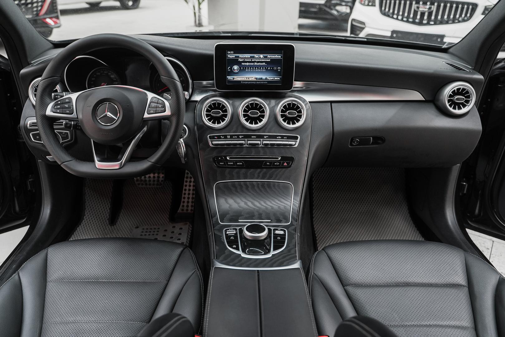 Mercedes-Benz C-Класс 2017, черный, ДЦ Орехово