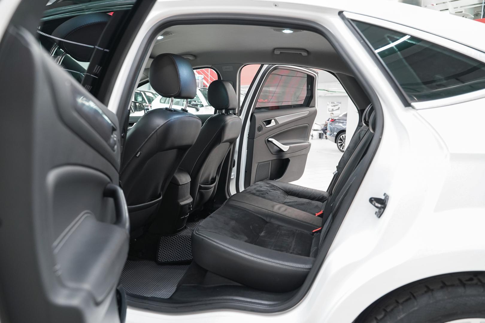Ford Mondeo 2011, белый, ДЦ Орехово