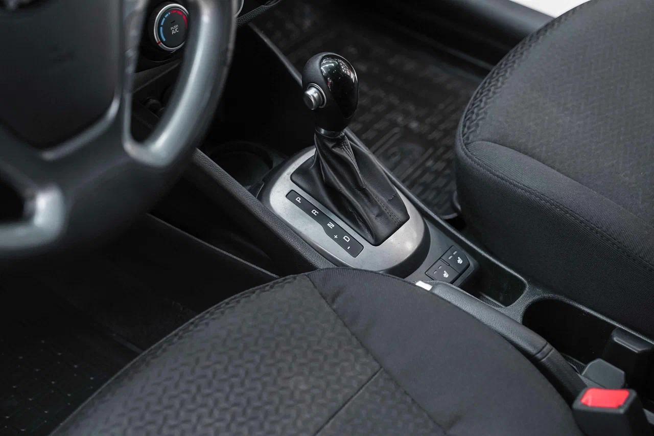 Kia Rio 2017, черный, ДЦ Орехово