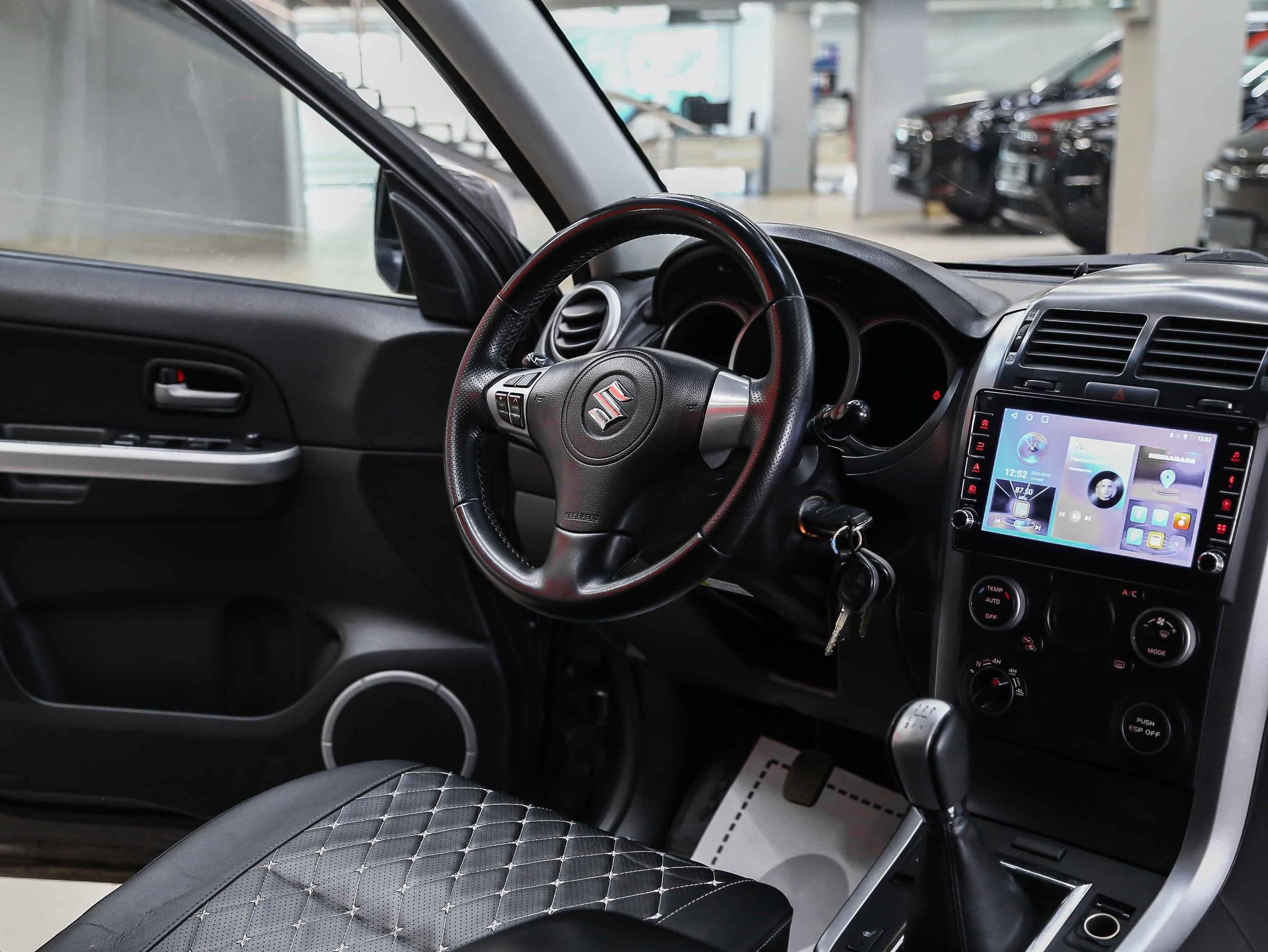 Suzuki Grand Vitara 2010, серый, ДЦ Орехово
