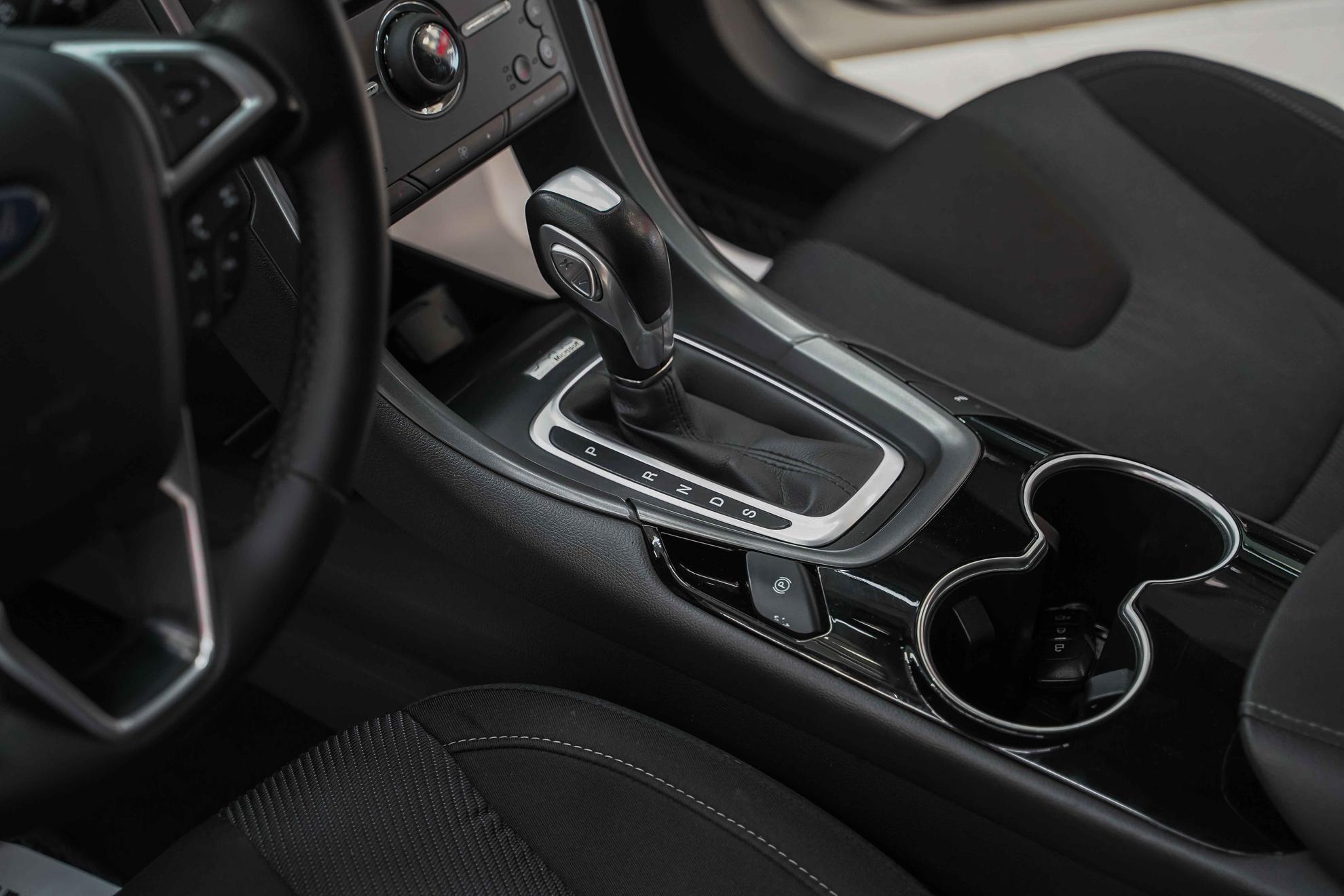 Ford Mondeo 2015, белый, ДЦ Орехово
