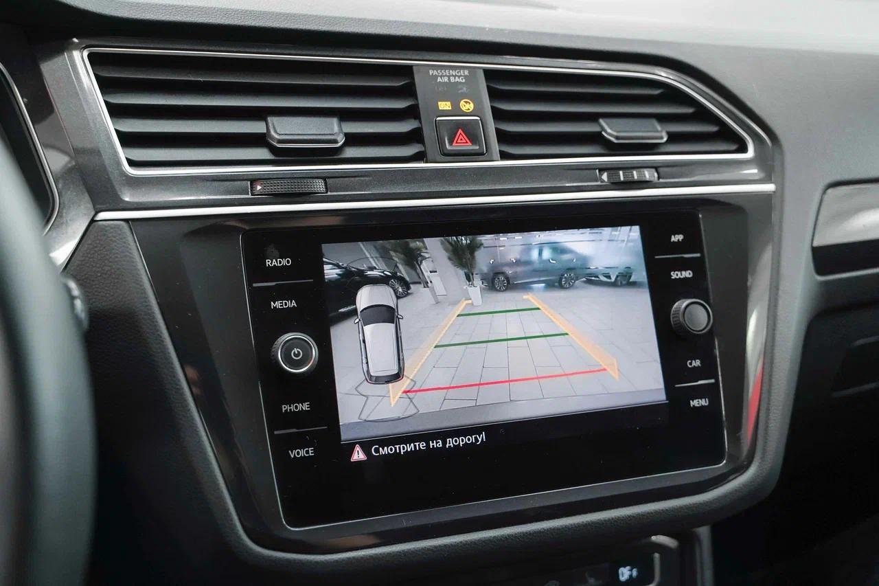 Volkswagen Tiguan 2017, серебряный, ДЦ Орехово