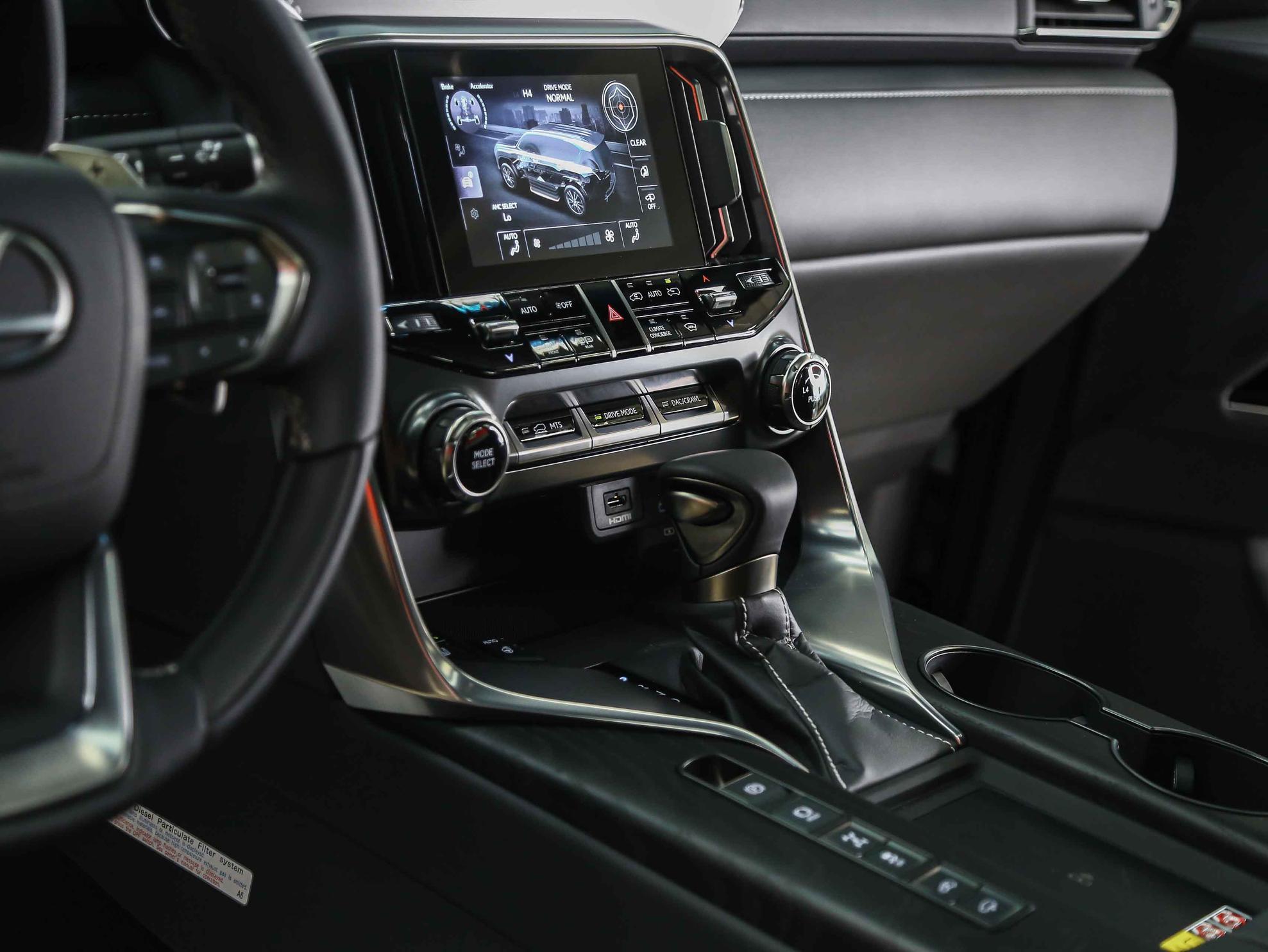 Lexus LX 2026, черный, ДЦ Орехово