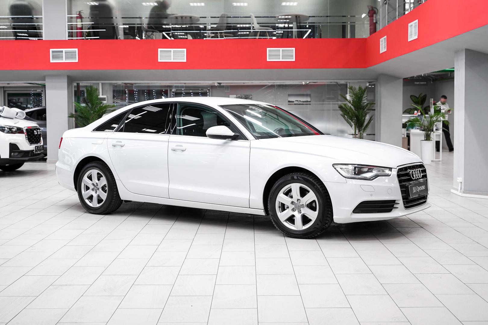 Audi A6 2013, белый, ДЦ Орехово