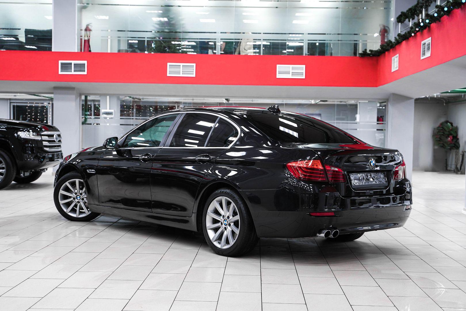 BMW 5 серии 2016, черный, ДЦ Орехово