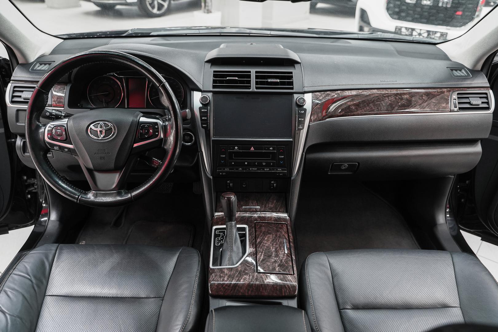 Toyota Camry 2017, черный, ДЦ Орехово