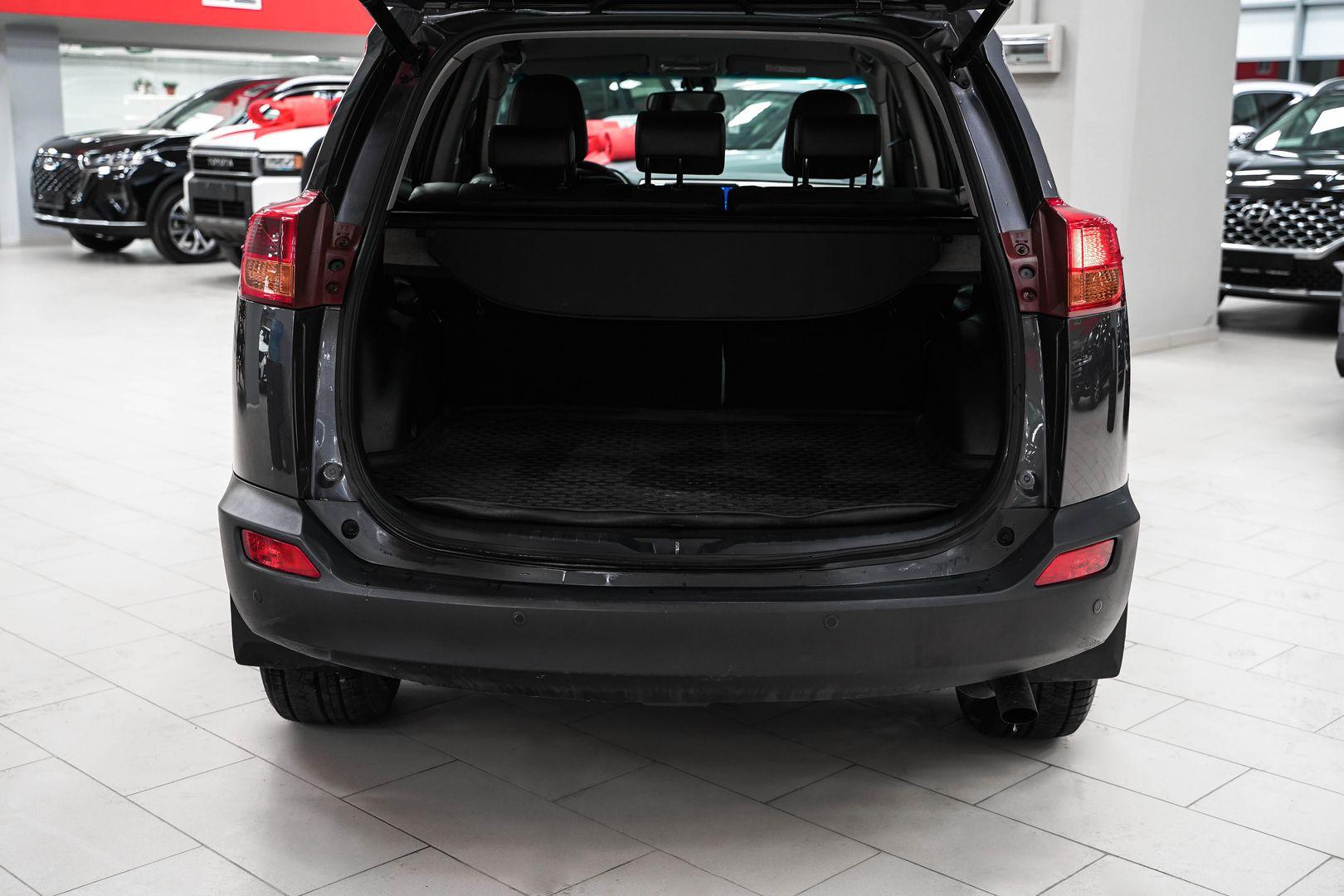 Toyota RAV4 2015, серый, ДЦ Орехово