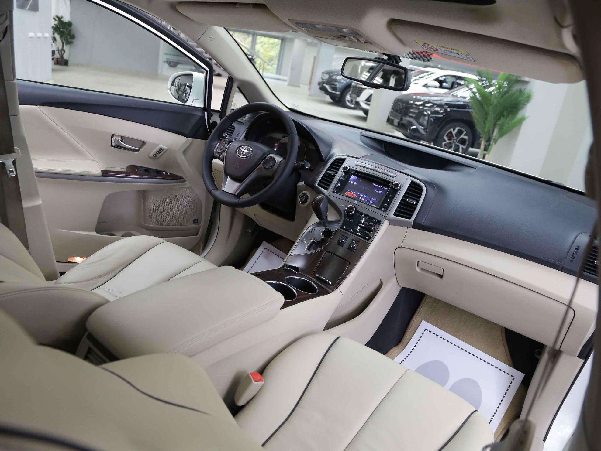 Toyota Venza 2013, белый, ДЦ Орехово