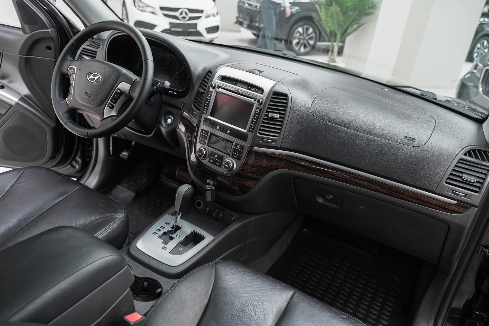 Hyundai Santa Fe 2010, черный, ДЦ Орехово