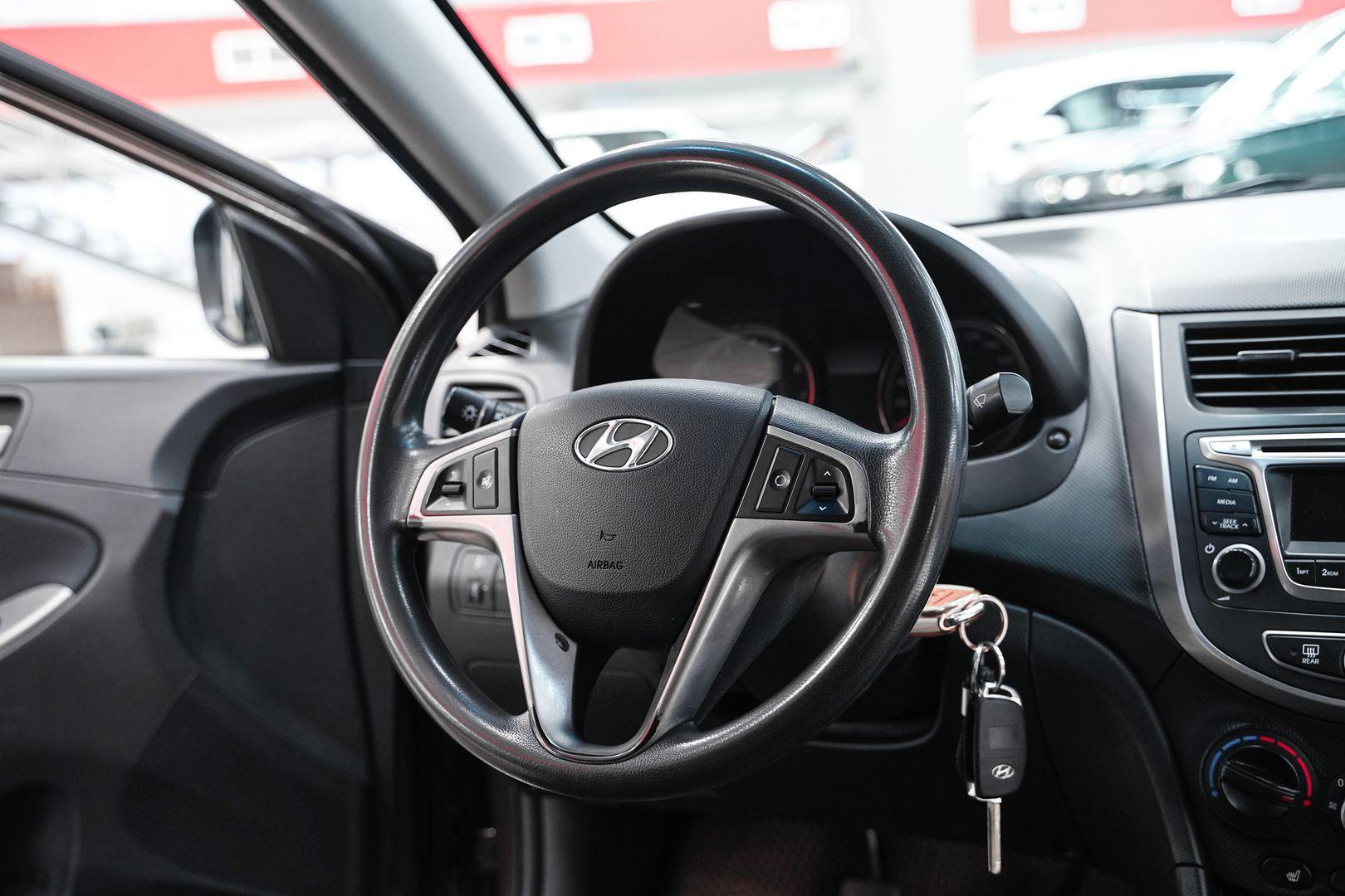 Hyundai Solaris 2014, коричневый, ДЦ Орехово