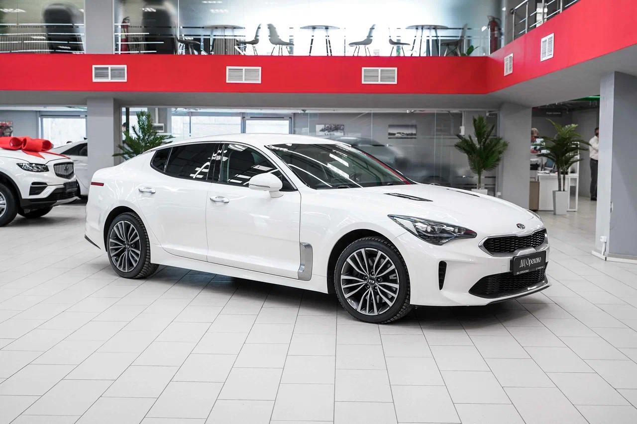 Kia Stinger 2018, белый, ДЦ Орехово
