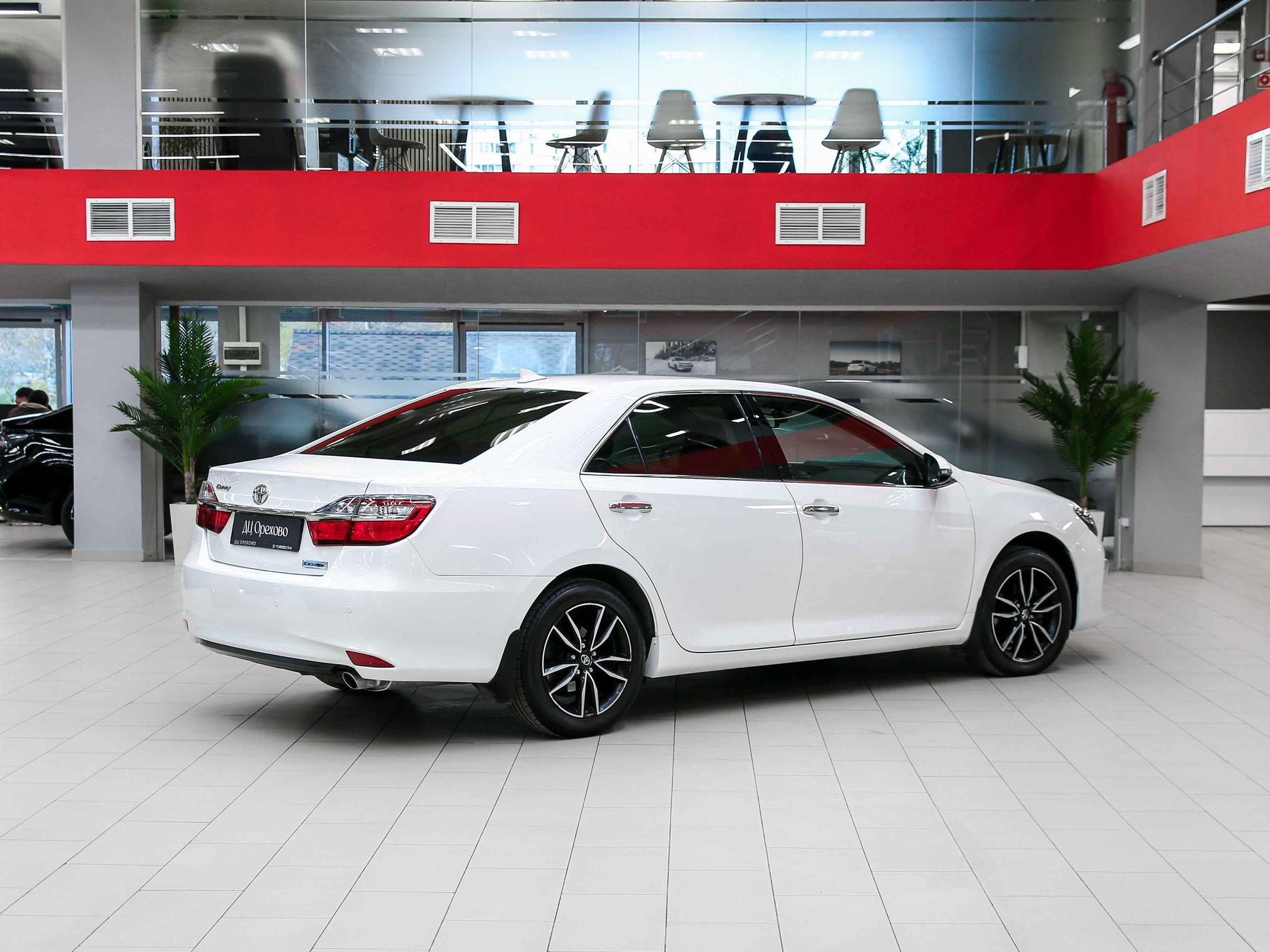 Toyota Camry 2017, белый, ДЦ Орехово