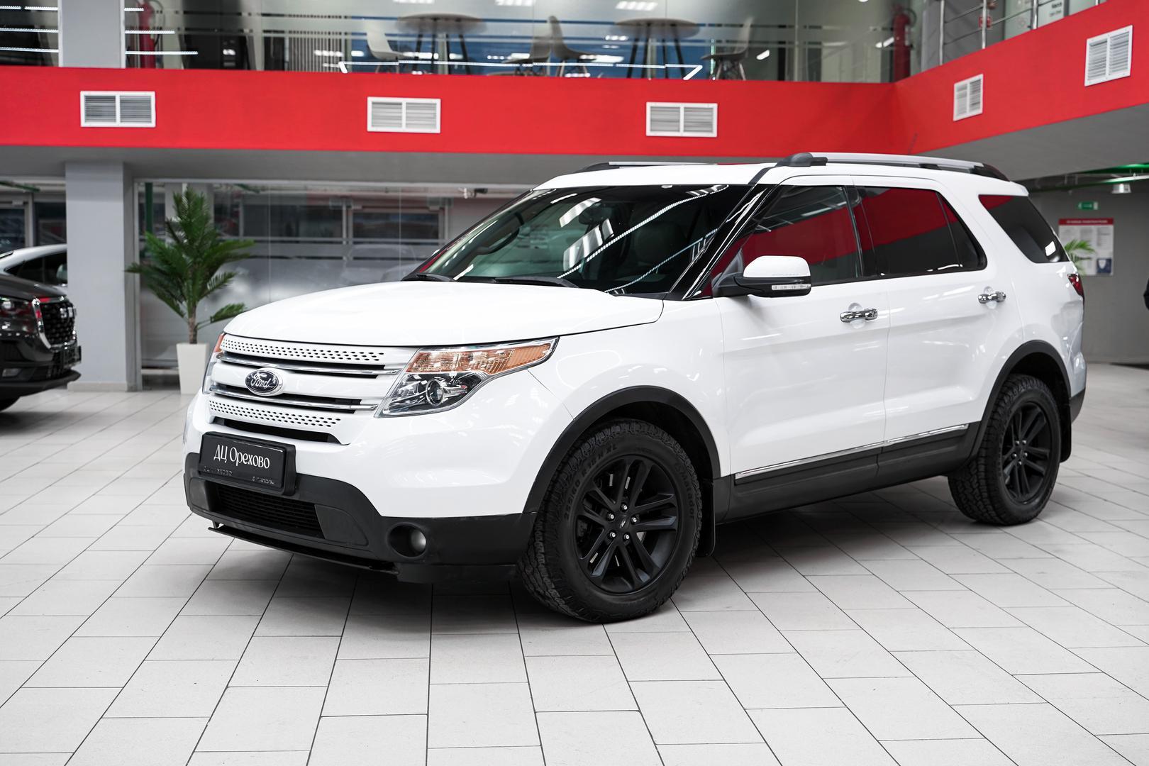 Ford Explorer 2013, белый, ДЦ Орехово