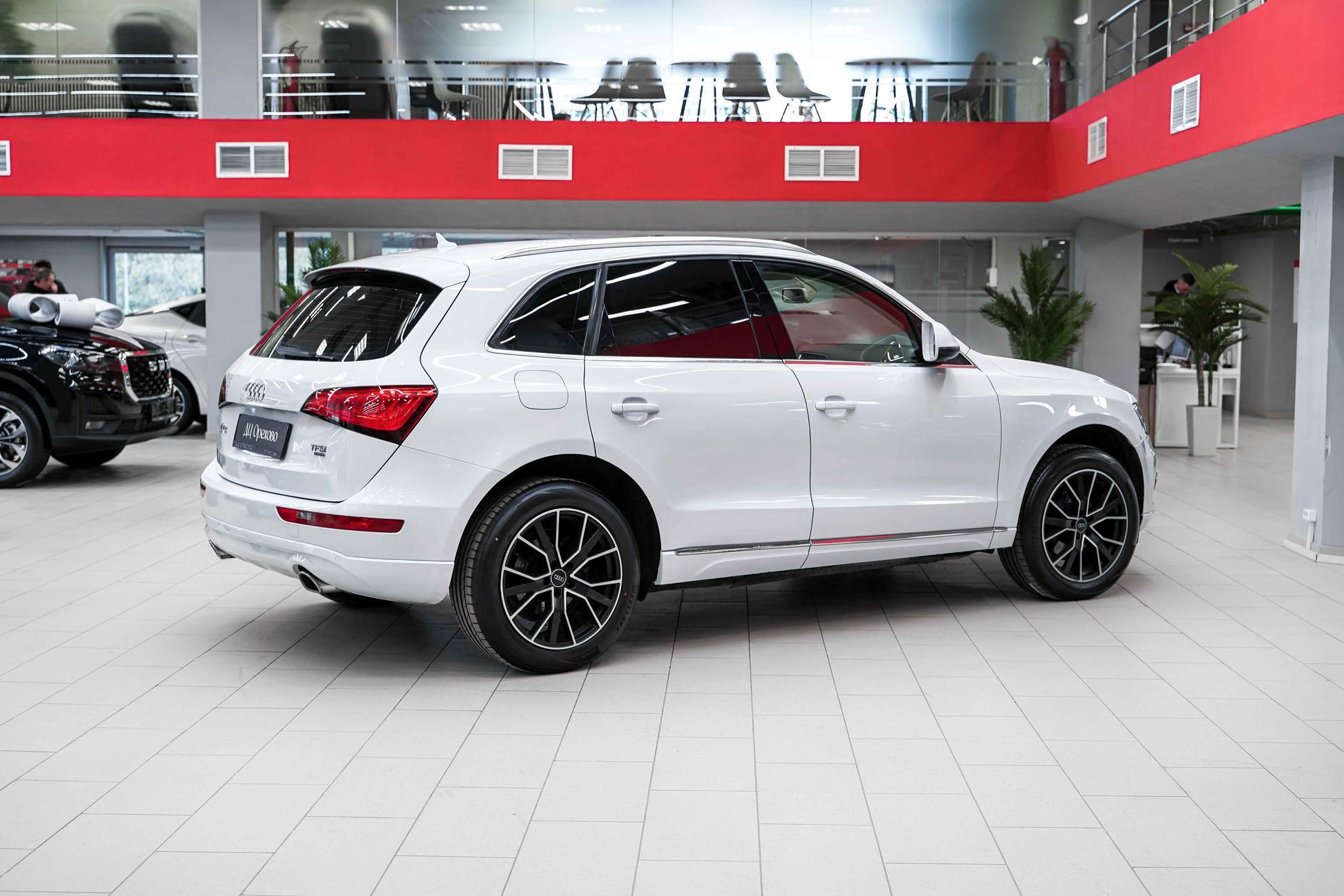 Audi Q5 2012, белый, ДЦ Орехово