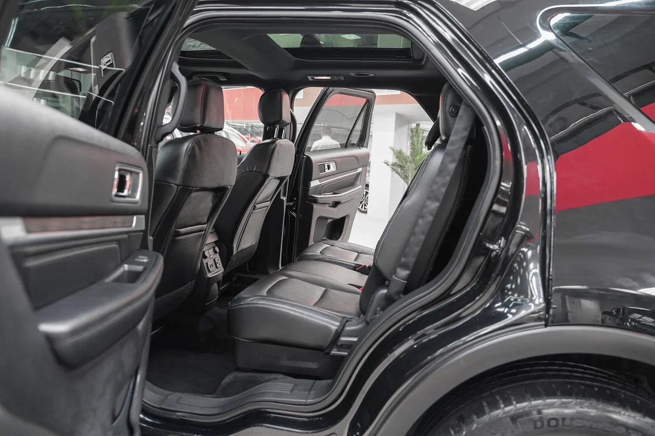 Ford Explorer 2016, черный, ДЦ Орехово