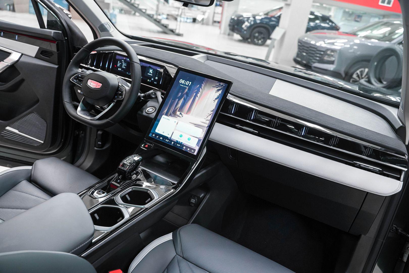 Geely Atlas 2024, зеленый, ДЦ Орехово