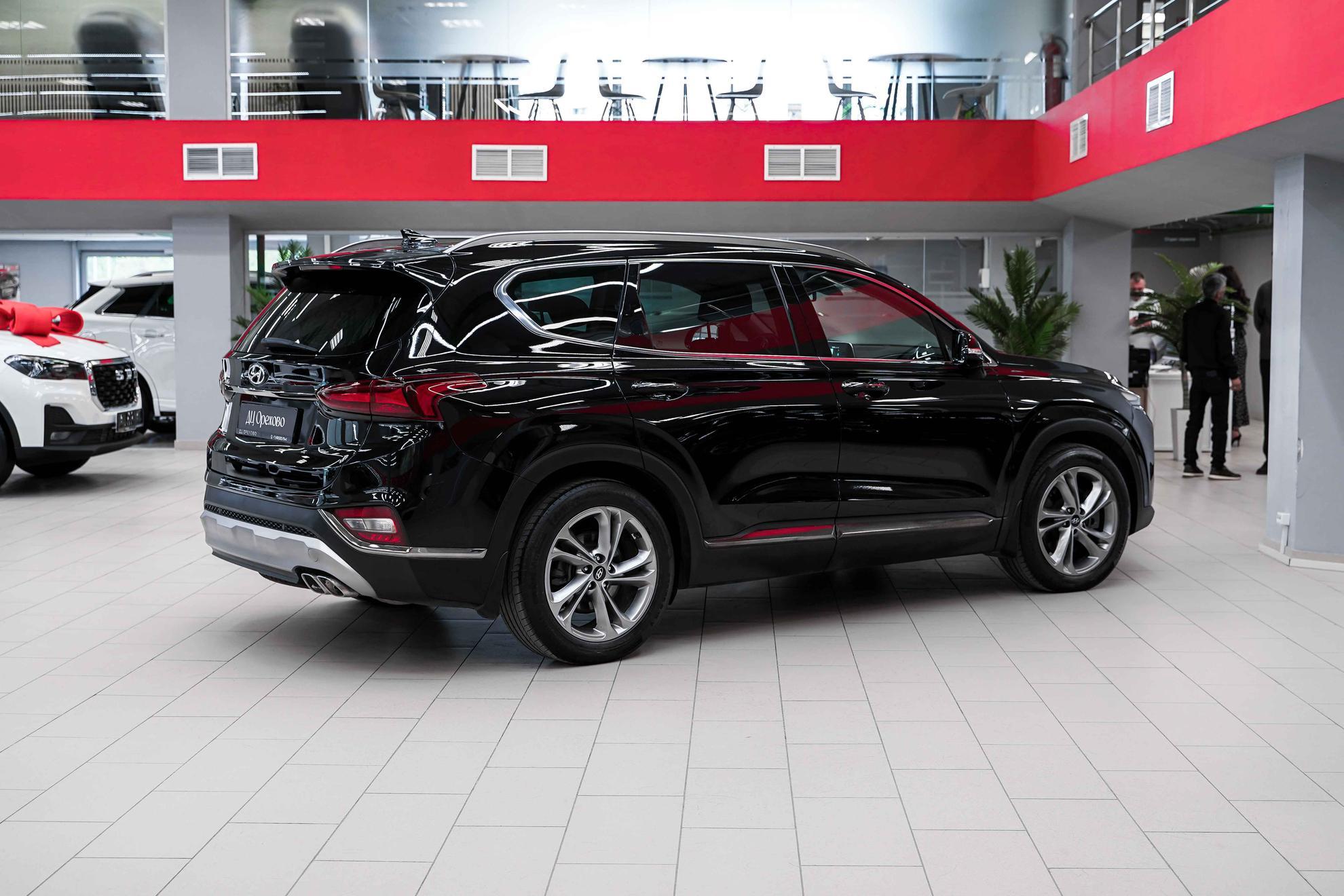 Hyundai Santa Fe 2019, черный, ДЦ Орехово