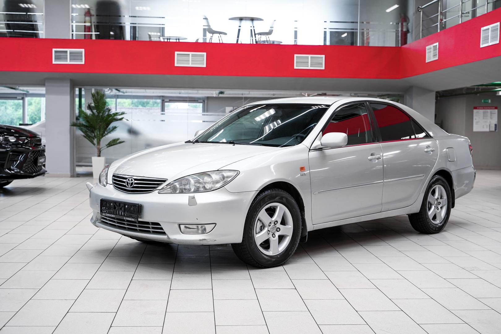 Toyota Camry 2004, серебряный, ДЦ Орехово