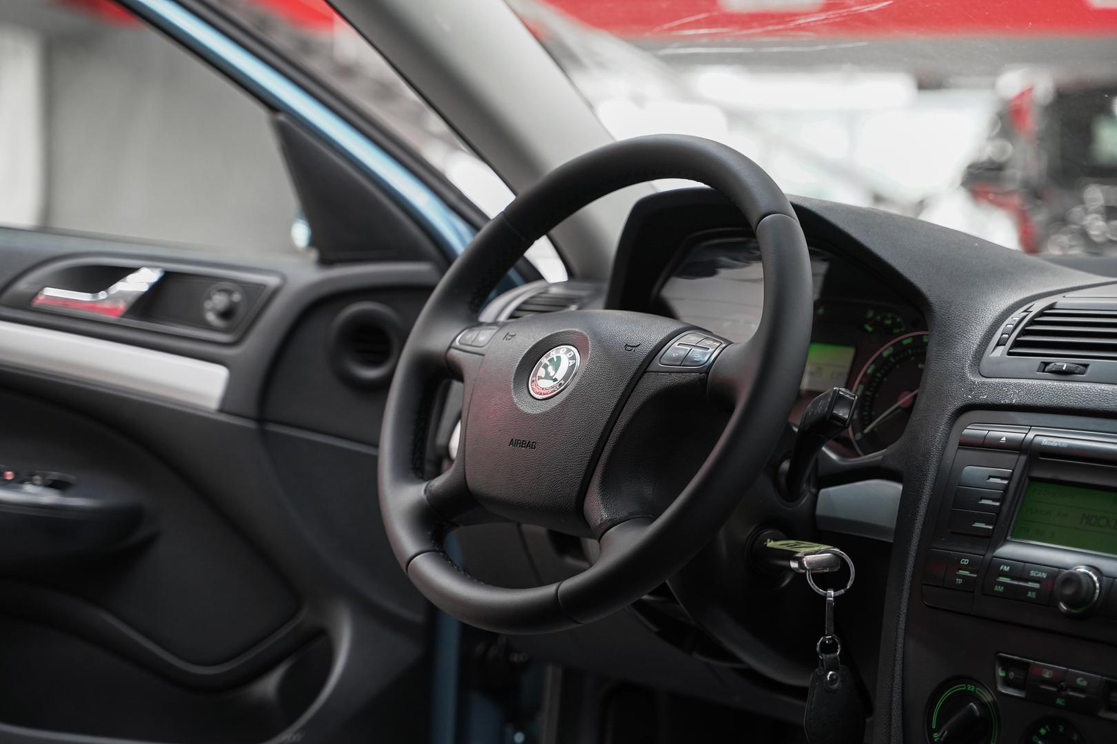 Skoda Octavia 2008, синий, ДЦ Орехово